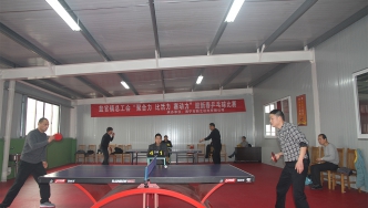 2015年，新藝杯鹽官總工會承辦“聚合協(xié)-比活力-賽動力”迎新春乒乓球比賽